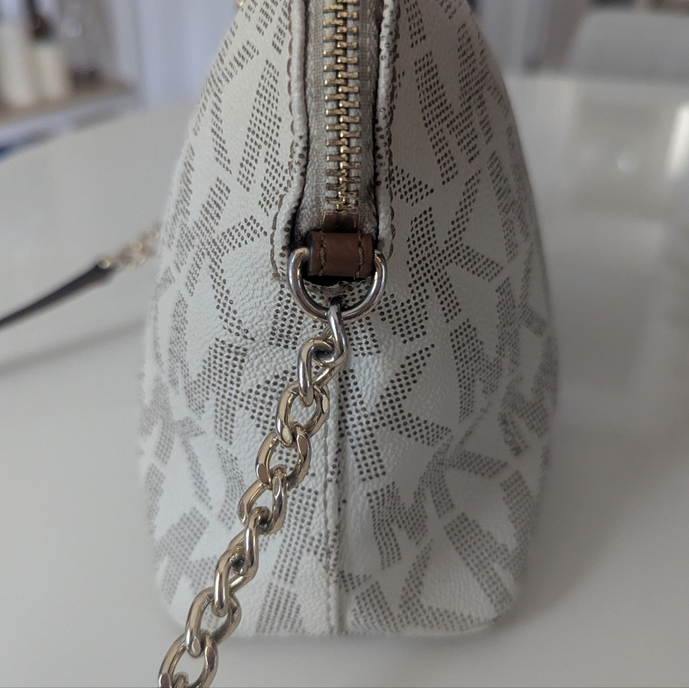 Michael Kors Crossbody Bag - Picture 13 of 16